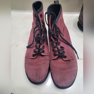 Canvas dr martens